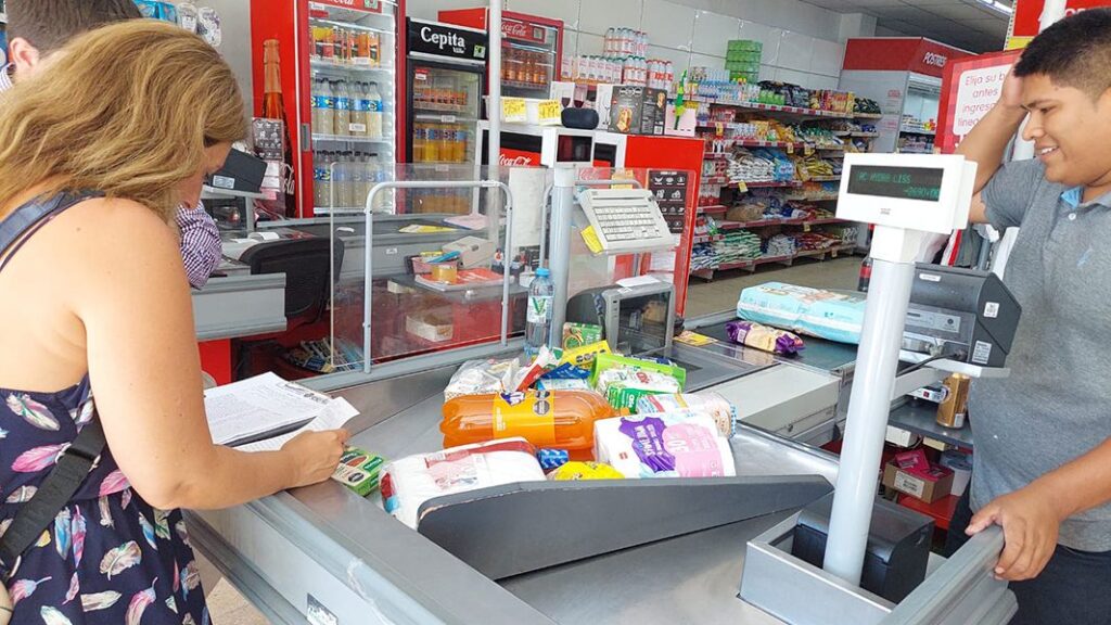 Defensa del Consumidor intensificó los controles en supermercados de la capital y el interior