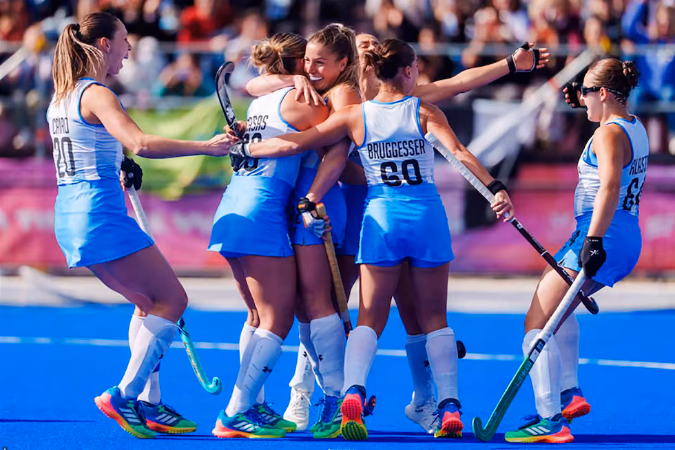 Una sana costumbre: oro para Las Leonas y Los Leones en los Suramericanos Santa Fe 2026
