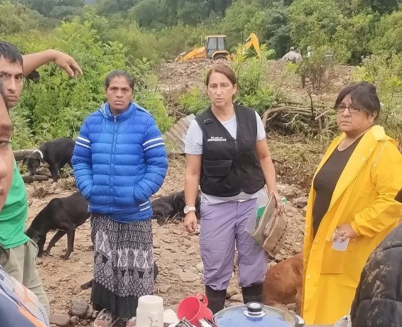 Temporal en Vaqueros: asistieron de urgencia a 29 familias tras el ingreso de agua en sus viviendas