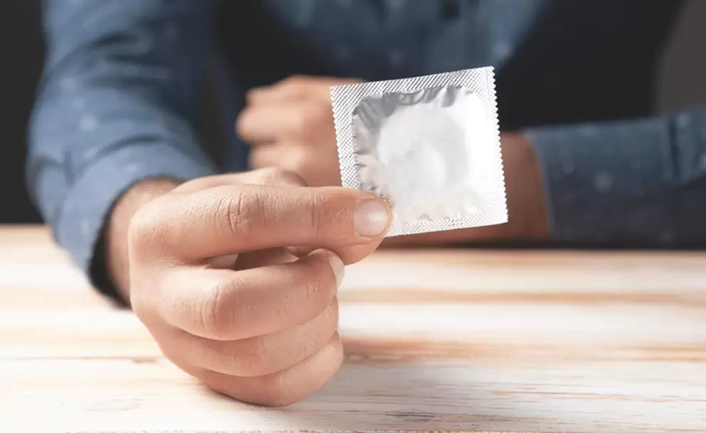 Advierten que la guerra en Medio Oriente hará subir hasta un 30% el precio de los preservativos