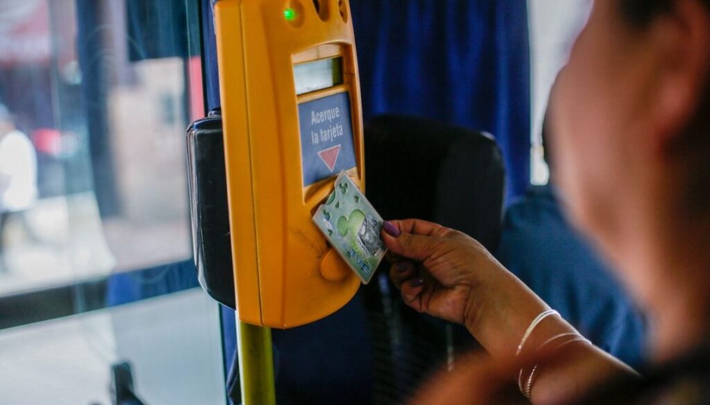 Capital: Pacientes oncológicos adultos podrán acceder al boleto solidario municipal gratuito