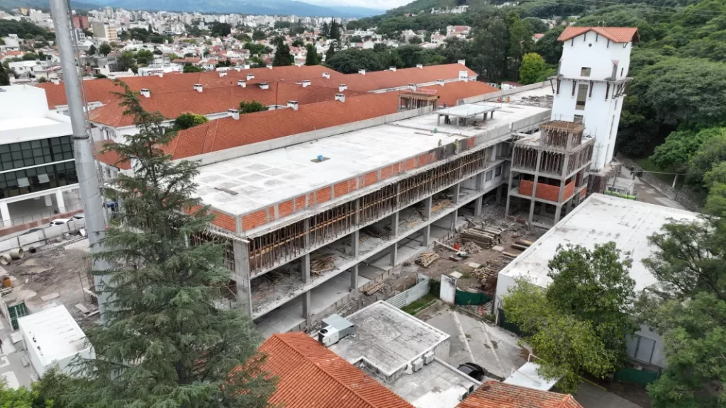 Con financiamiento internacional, avanza la modernización del Hospital San Bernardo