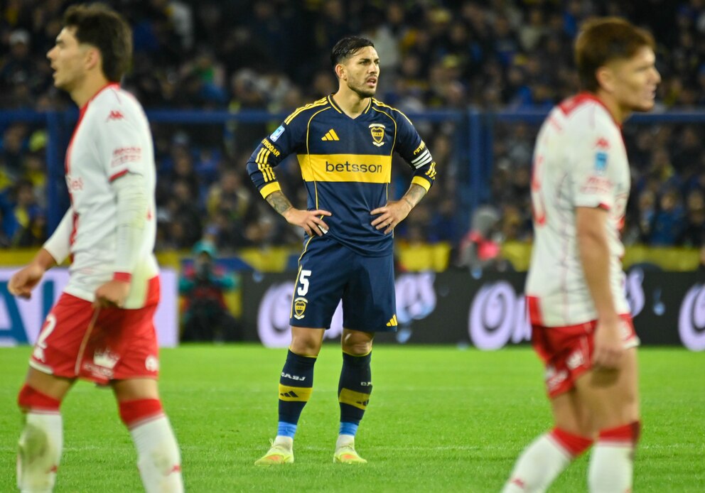 Boca quedó eliminado del Torneo Apertura: perdió 3-2 con Huracán en octavos de final