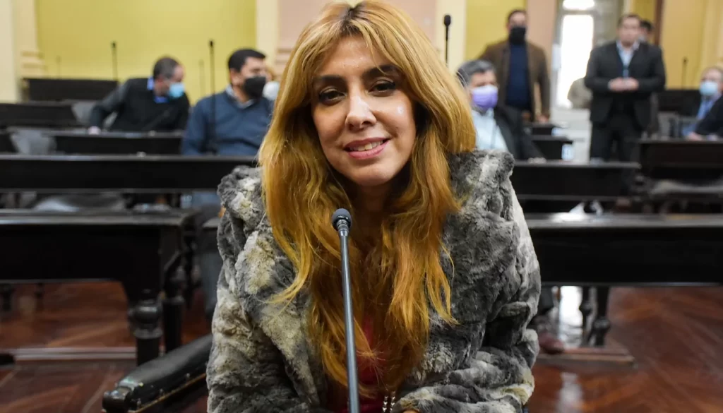 Impulsan juicio político contra una auditora por demoras en el control del FRH