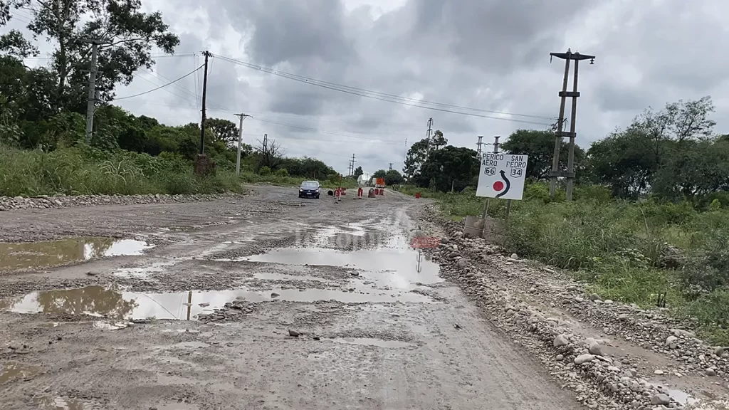 Camacho cruzó a dirigentes libertarios y defendió que la provincia financie obras nacionales