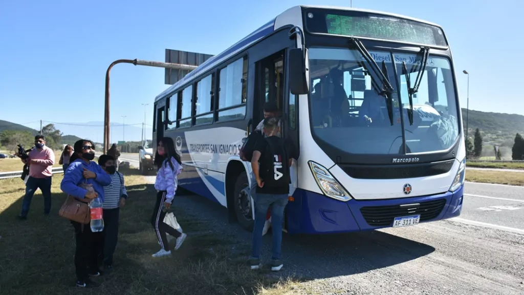 Feriado por Güemes: así funciona hoy el servicio de SAETA en el área metropolitana