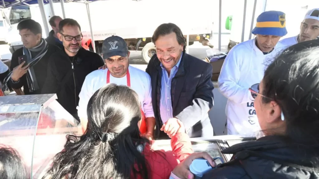 Multitudinaria convocatoria en la Feria de la Carne: Sáenz anticipó que buscarán llevarla a toda la provincia