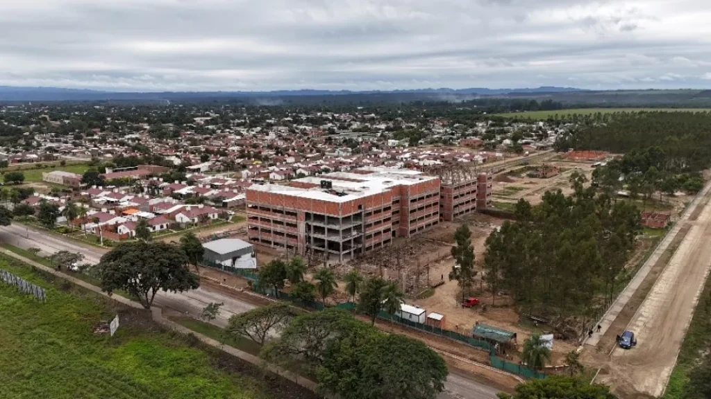 Sáenz supervisó el avance de la Ciudad Judicial de Orán