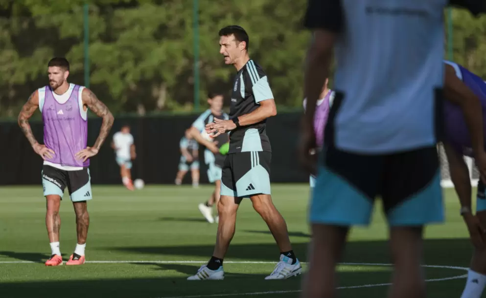 Scaloni ya piensa en el debut mientras Austria mete miedo con su racha y Jordania fue goleaado