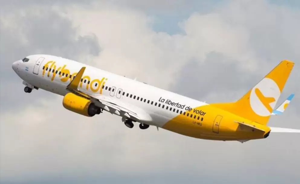 Flybondi lleva nueve días sin operar vuelos y continúa vendiendo pasajes