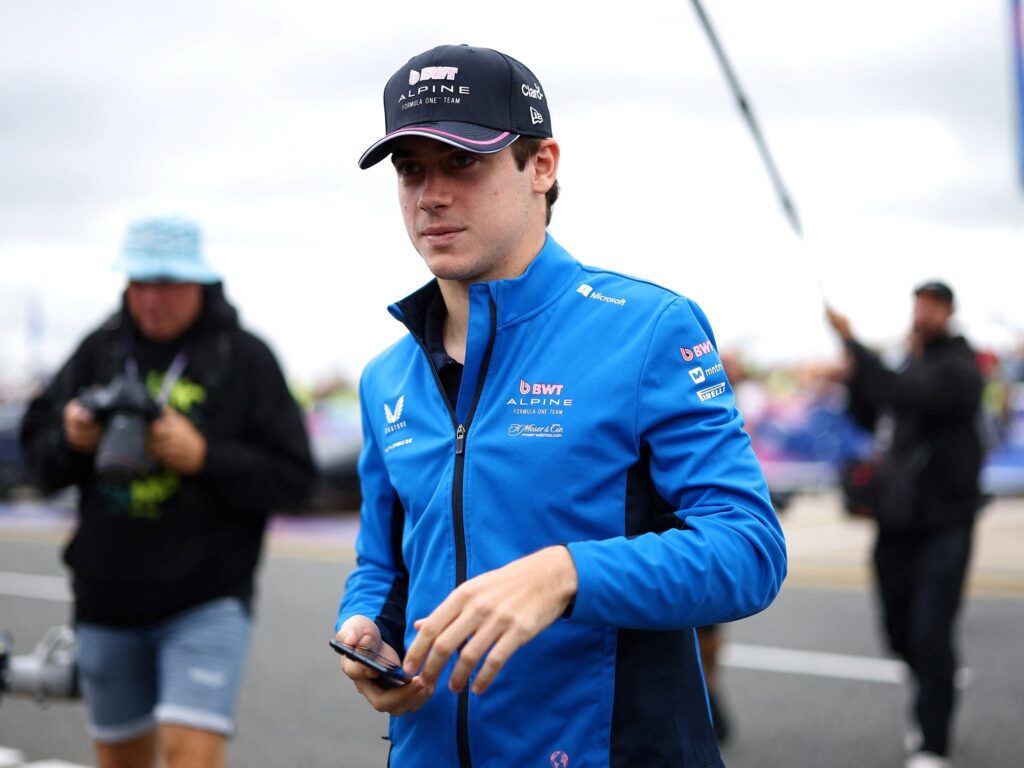Franco Colapinto terminó 9° con una enorme actuación en un caótico GP de Gran Bretaña de Fórmula 1