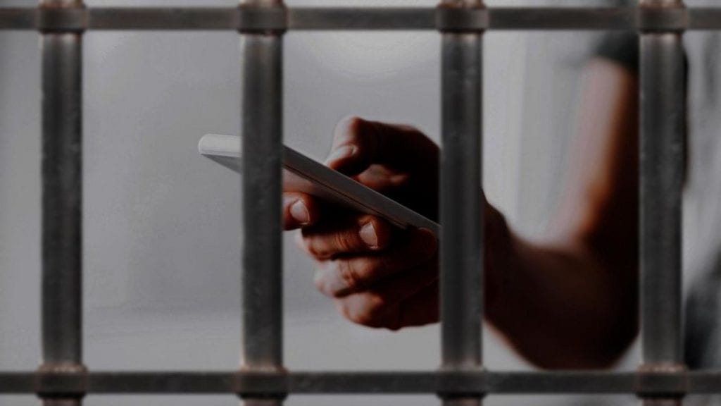 Avanza en Salta la prohibición de celulares en cárceles y comisarías