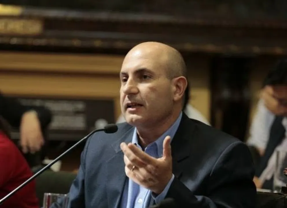 Rallé impulsa una emergencia tarifaria para frenar el impacto de las boletas de servicios