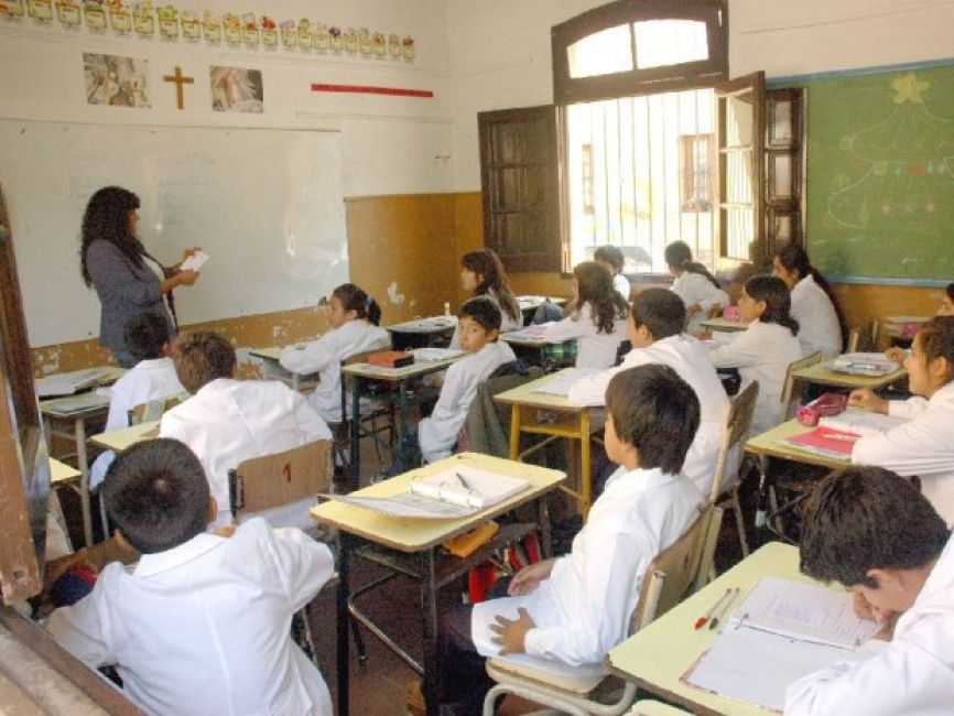 Fiore ratificó que habrá clases durante el partido de la Selección