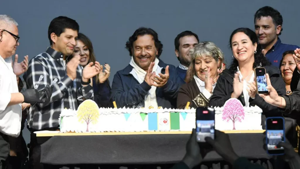 Orán celebra sus 232 años con festejos, música y la tradicional procesión