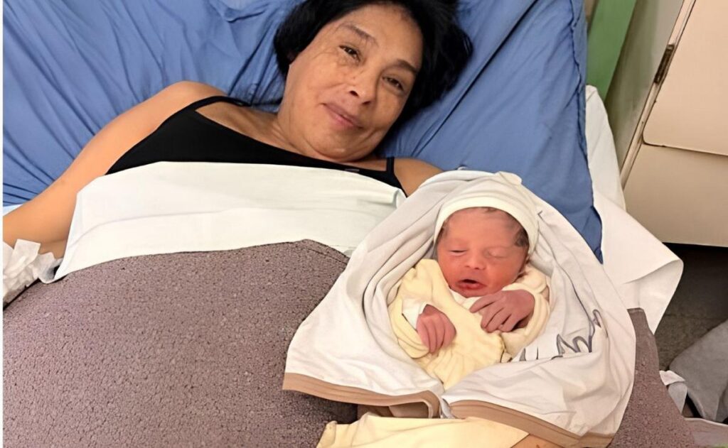 Se convirtió en mamá a los 62 años y marcó un récord en Argentina: «Siempre quise ser madre»