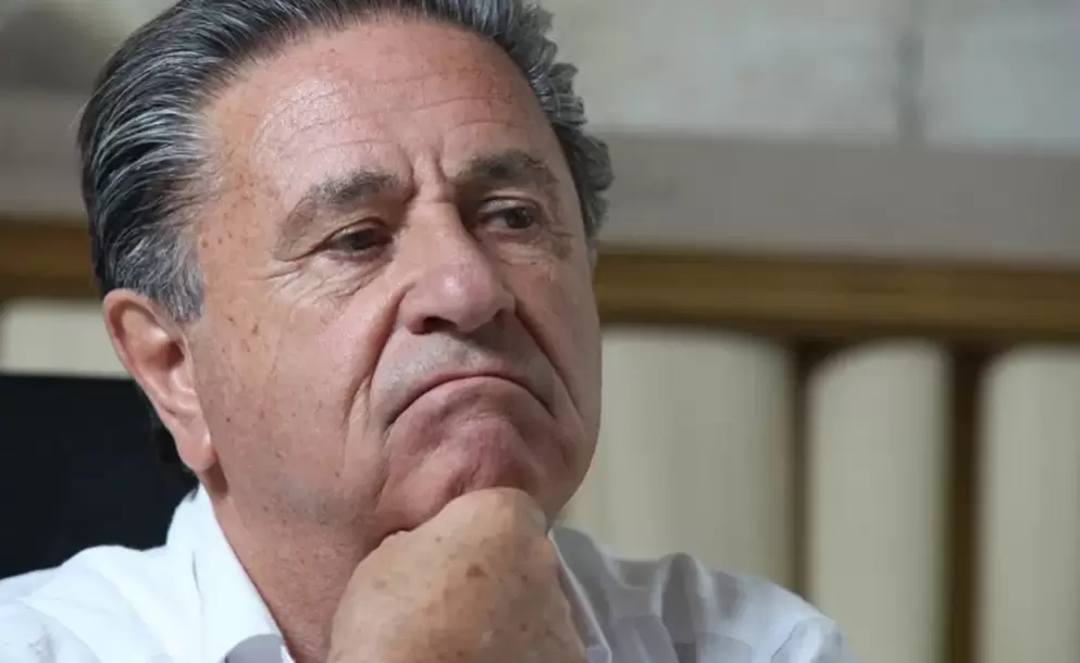 Vacunatorio VIP: citaron a indagatoria a Eduardo y Chiche Duhalde, Verbitsky y otras 30 personas