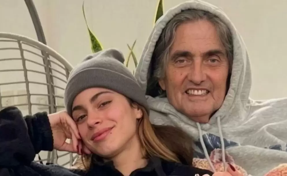 Alejandro Stoessel fue acusado de arrojar piedras a periodistas frente a su casa