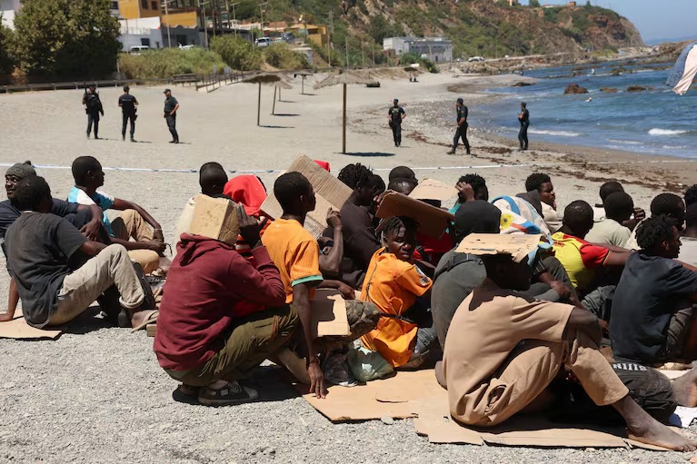 Crisis migratoria en Ceuta: decenas de personas están desaparecidas y crece la desesperación en la frontera con Marruecos