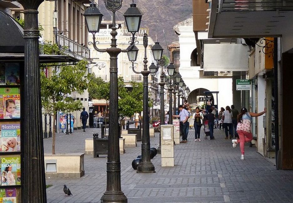 Trabajo informal en Salta: comercio, gastronomía y cuentapropismo concentran los mayores niveles