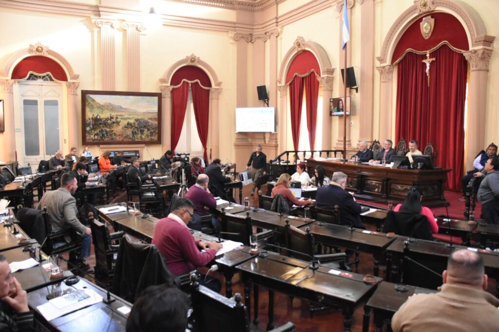 Diputados autorizó a tomar deuda por hasta US$150 millones para afrontar vencimientos