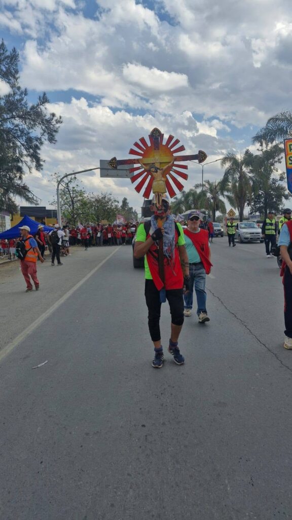 Historias del camino: Javier, el artista que pinta su fe