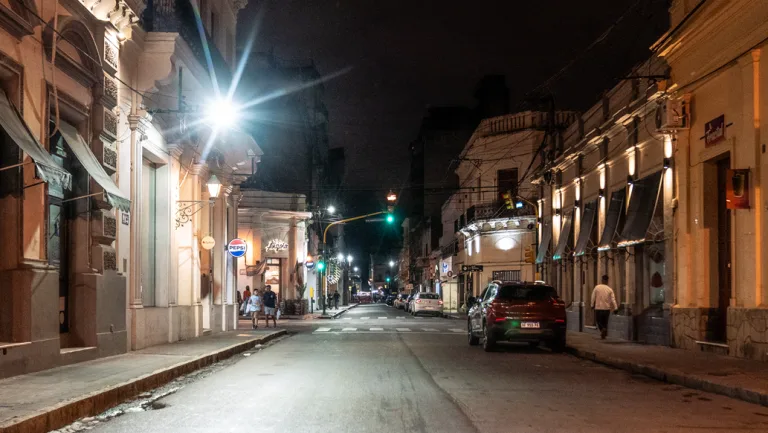 La Municipalidad de Salta licita más de $1.246 millones para reforzar el alumbrado público